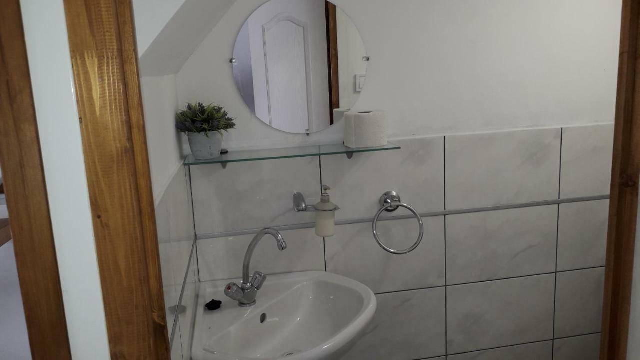 Orosháza Hangulat Vendeghaz Apartmanok מראה חיצוני תמונה